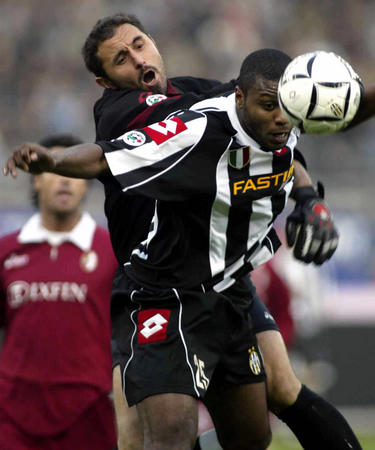 泽林斯基：下一轮踢利物浦必须好好表现，我们要争取进入前八（泽林斯基：对阵利物浦必须拿出状态，我们的目标是冲击八强）