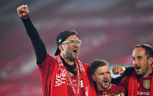 斯帕莱蒂：丢球前踢得像教科书一样死板；伊尔迪兹在顶级之上