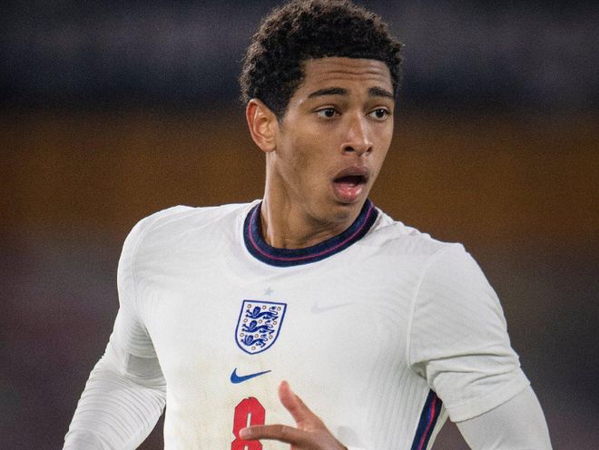 掘金约基奇三双末节爆发（约基奇砍下三双 末节带领掘金爆发）