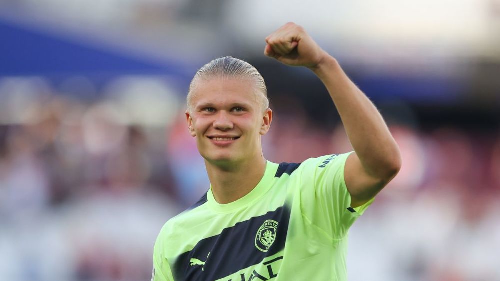 记者：明天青岛西海岸代理主帅毛雷尔携里切利参加赛前发布会（明日青岛西海岸代理主帅毛雷尔将与里切利出席赛前发布会）