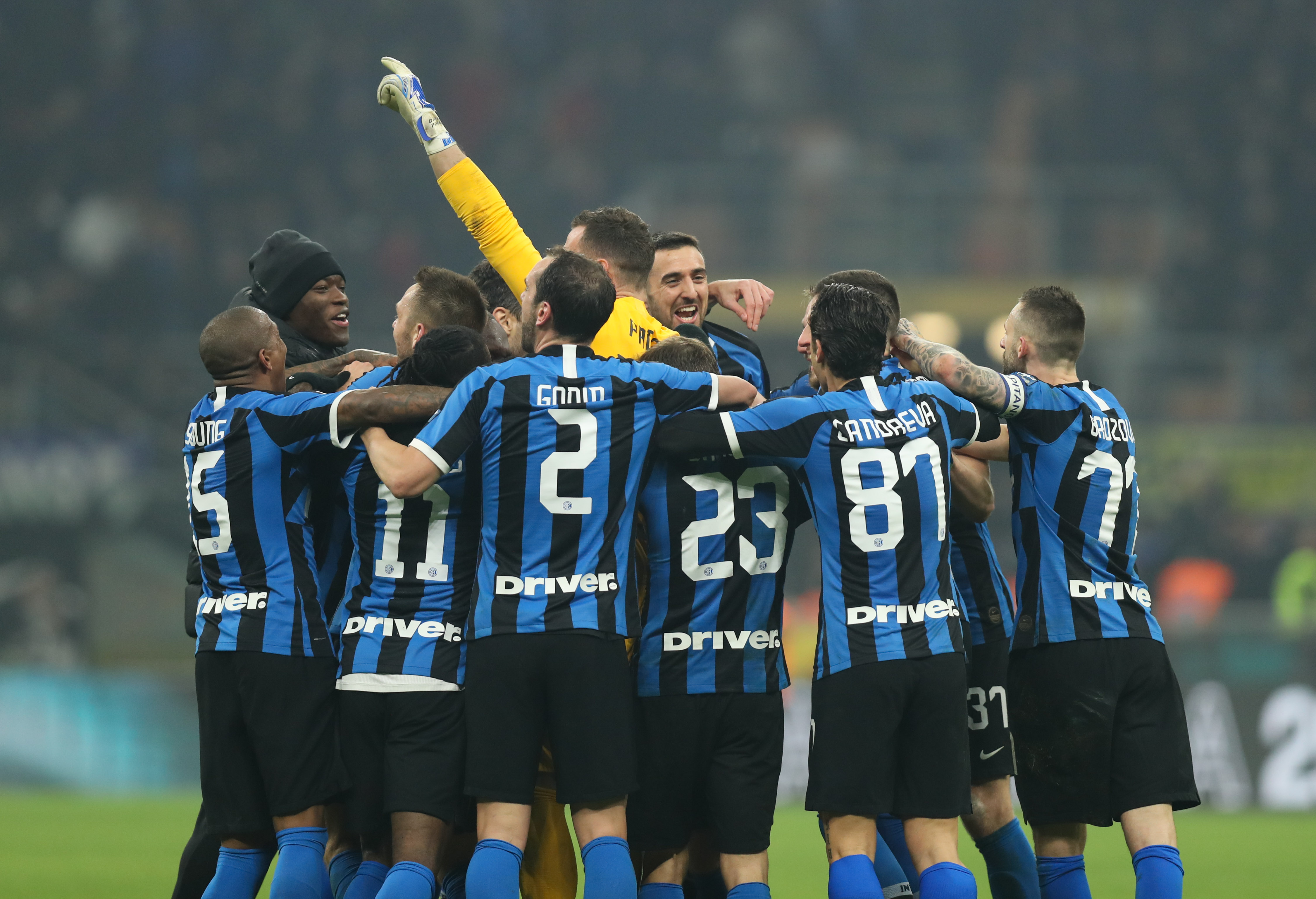 拉莫斯确认离开蒙特雷，将继续职业生涯（拉莫斯官宣告别蒙特雷，职业生涯继续前行）