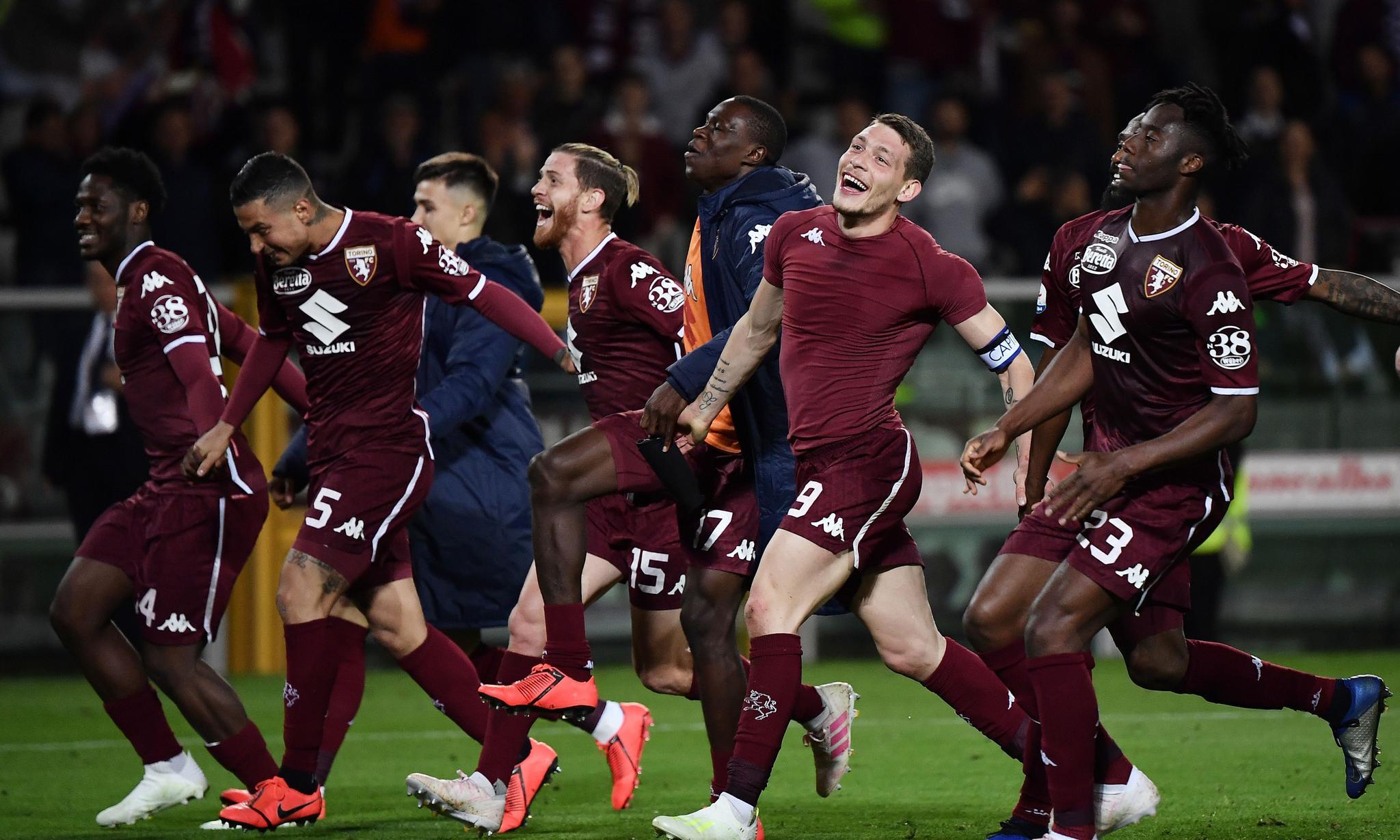 辽宁男篮王哲林关键得分带队胜（王哲林砍下关键分助辽宁男篮取胜）