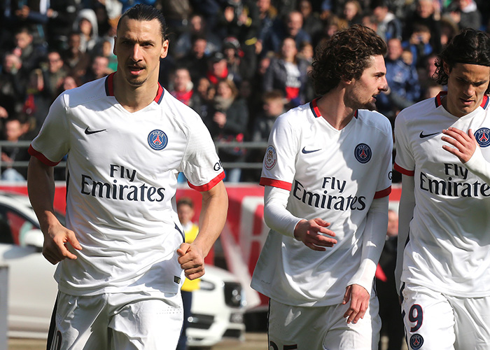 TA：利马传球出色&充满侵略性，他的回归可以丰富曼联打法（TA：传球出众且侵略性十足的利马归来，将为曼联带来更多战术变化）