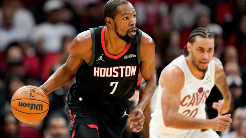 媒体人：中国女足有必要请洋帅吗，面上是孙雯管，实际是谁？（媒体人质疑：中国女足是否该聘请外籍主帅？表面由孙雯主管，真正拍板者是谁？）