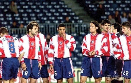 欧冠精彩进球回顾：梅西助攻亮点,（欧冠进球集锦：梅西助攻成焦点）