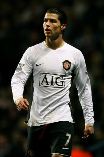 卡兰卡：罗德里和卡瓦哈尔是国家队的领袖，希望他们尽快回归（卡兰卡：罗德里与卡瓦哈尔是国家队领袖，期待他们尽快归队）